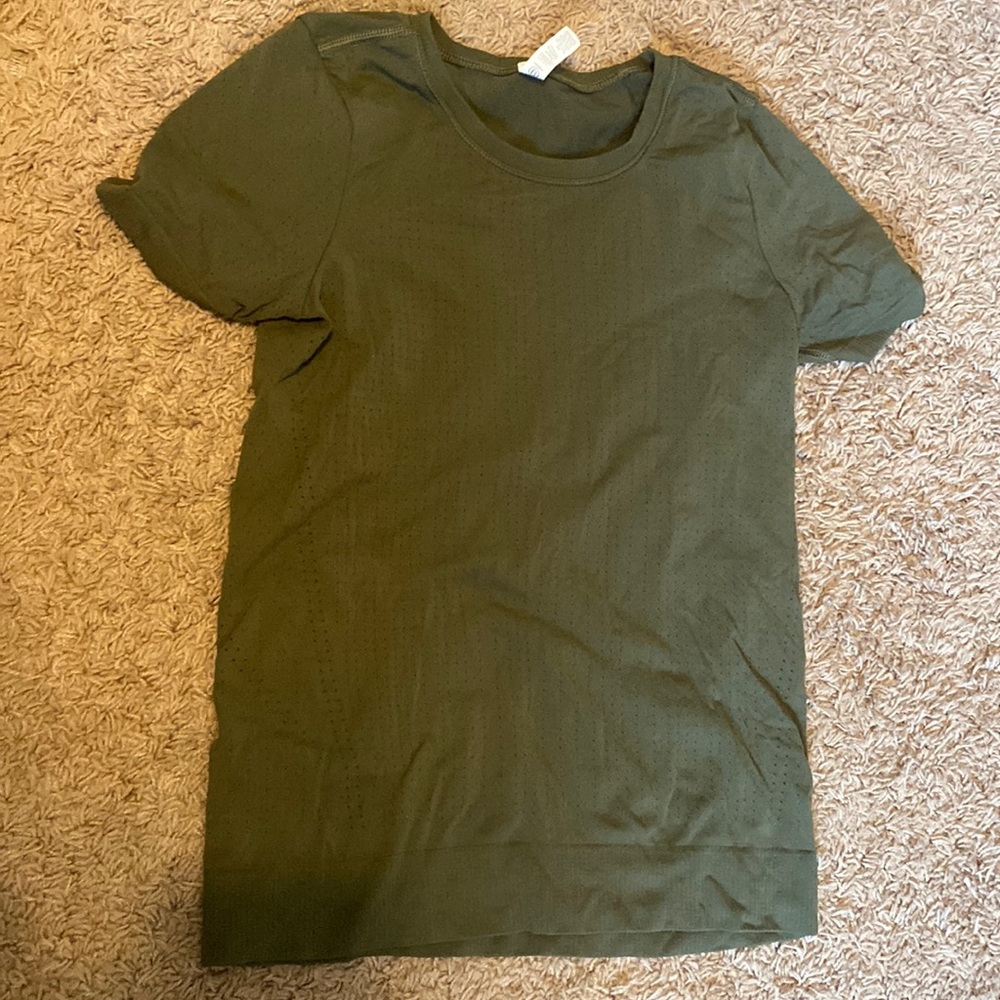 Athleta army green short sleeve